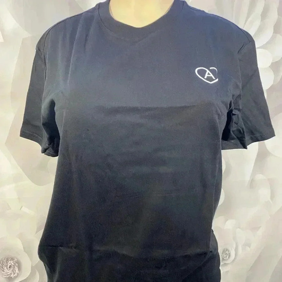 Aritzia 2 T-shirts and Black Legging Set - Picture 7 of 12